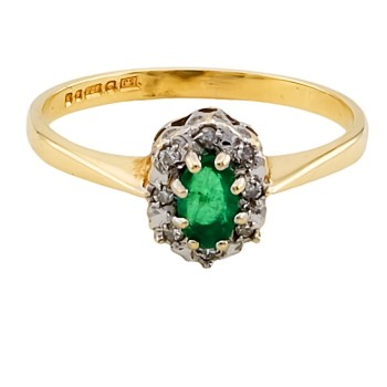 9ct gold Emerald/Diamond Cluster Ring size L